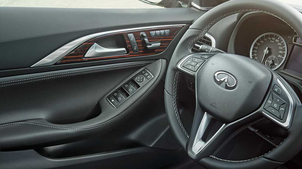Interni Infiniti Q30