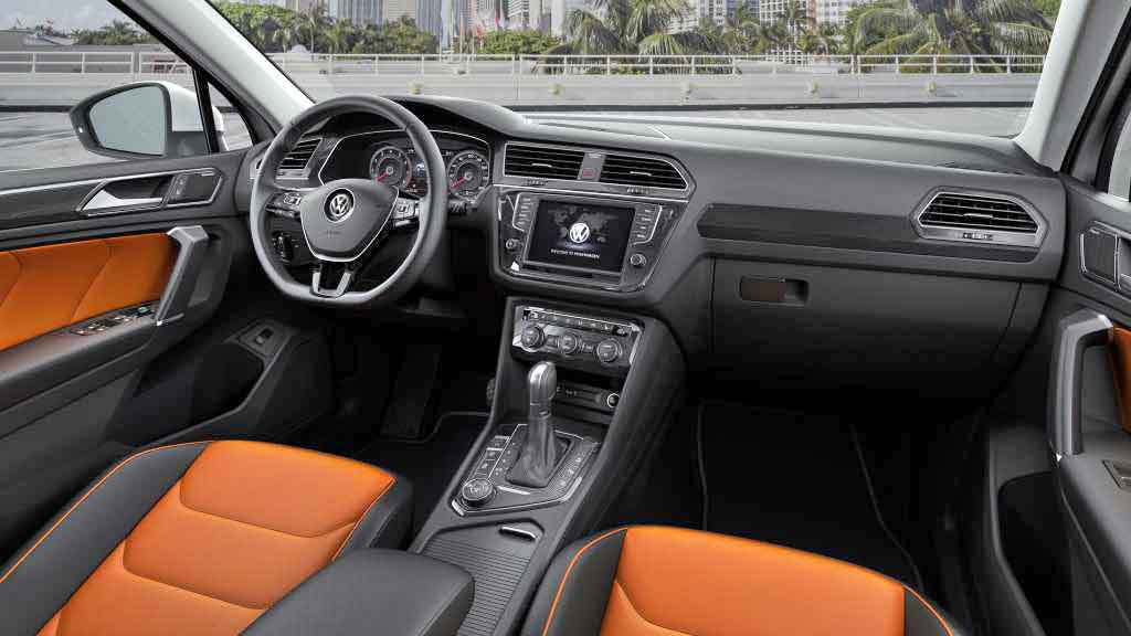 Nuova-Tiguan-R-Line_DB2015AU01355