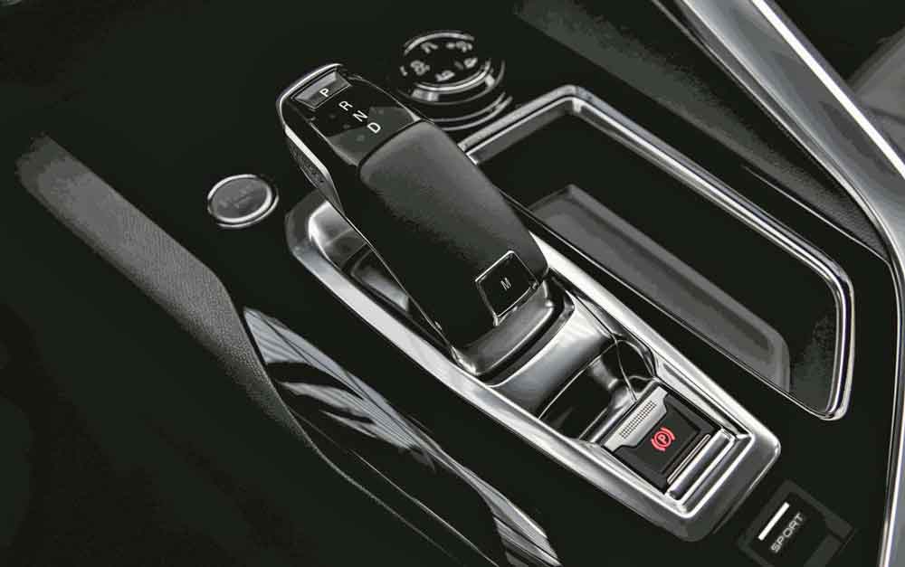 nuova peugeot 3008 cambio