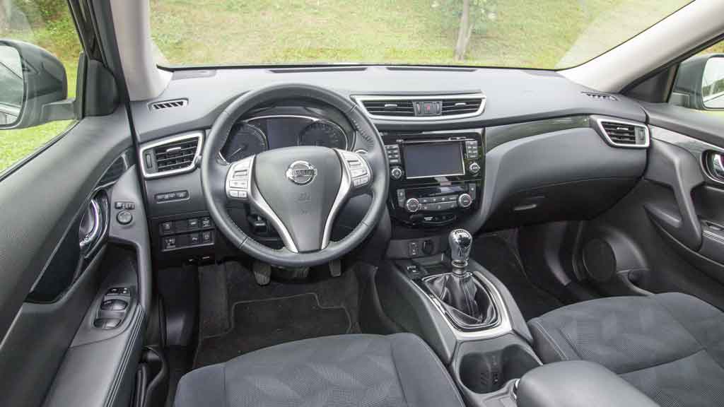 Nissan_X-Trail_1