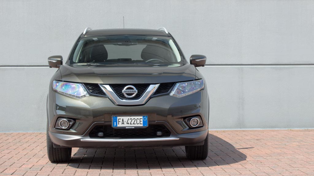 Nissan_X-Trail_10