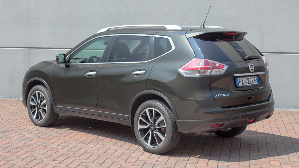 Nissan_X-Trail_11
