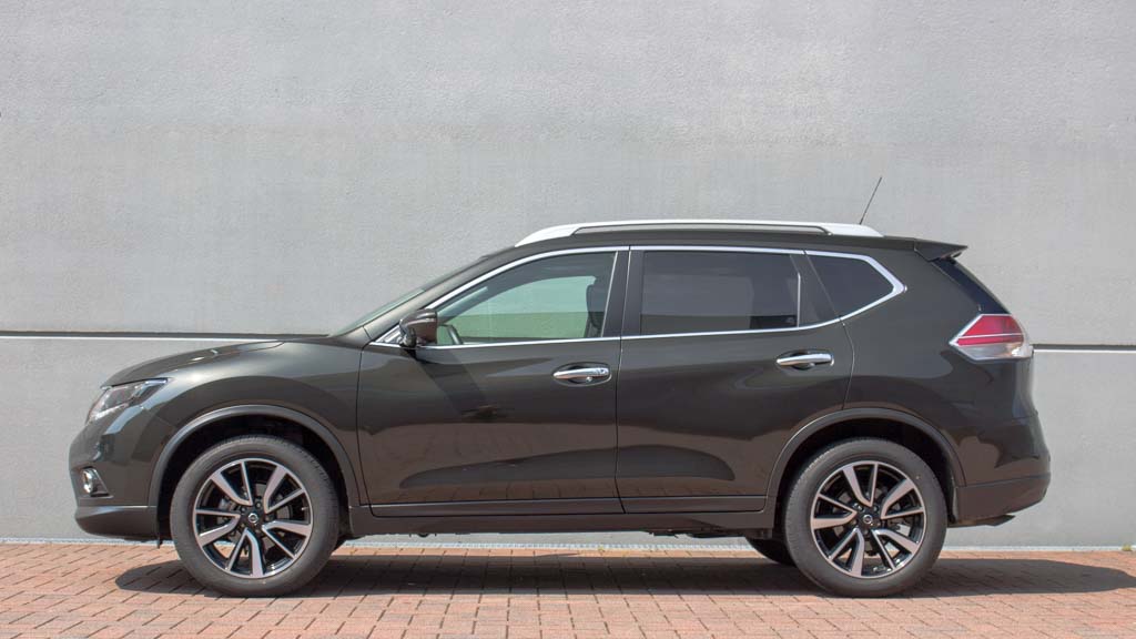 Nissan_X-Trail_7