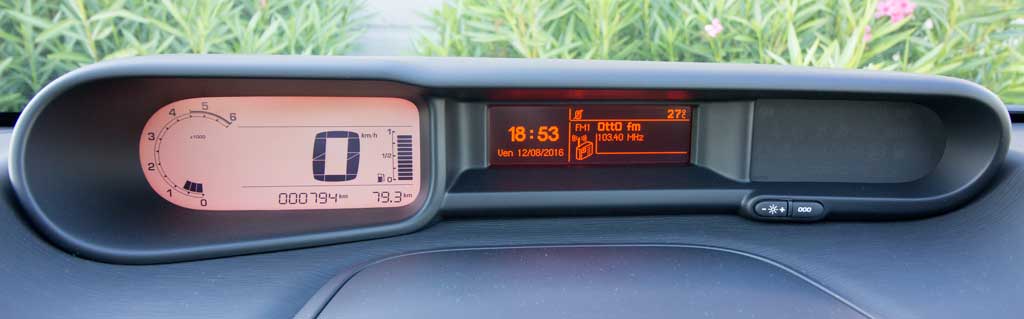 Citroen_C3_Picasso_4