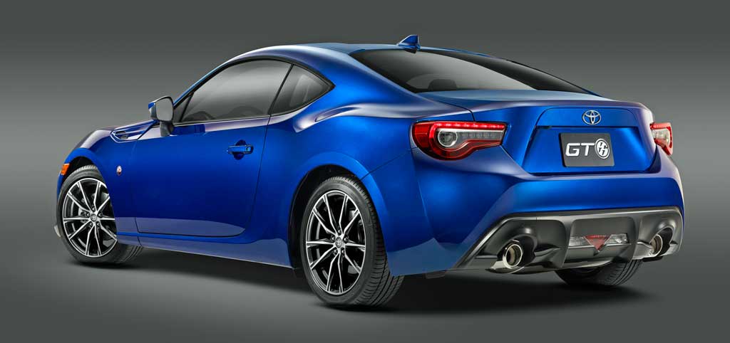 MY17_Toyota_GT86_2