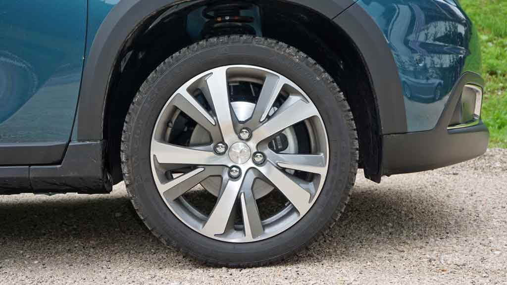 Peugeot_2008_8