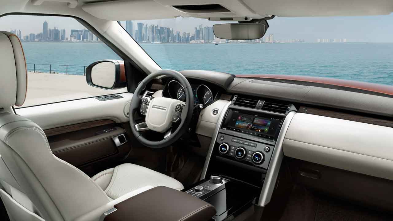 land-rover-discovery-plancia
