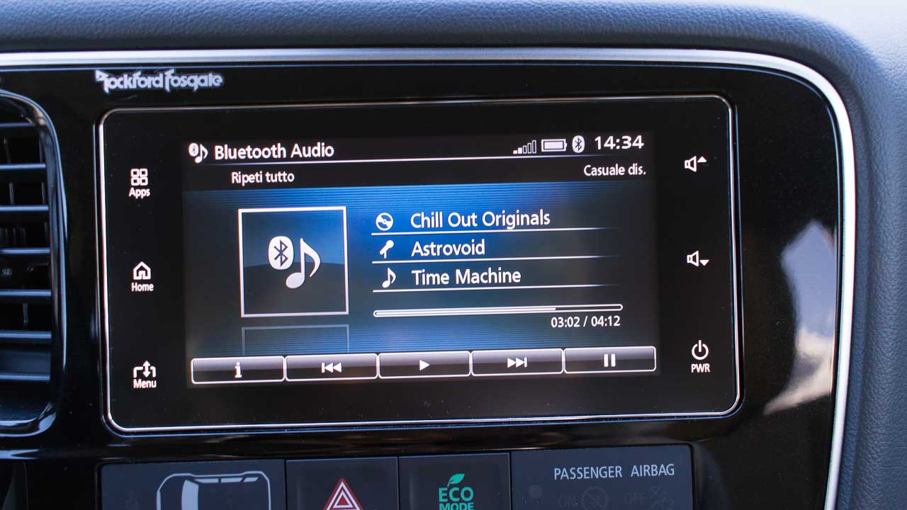 mitsubishi-oultander-awd-4