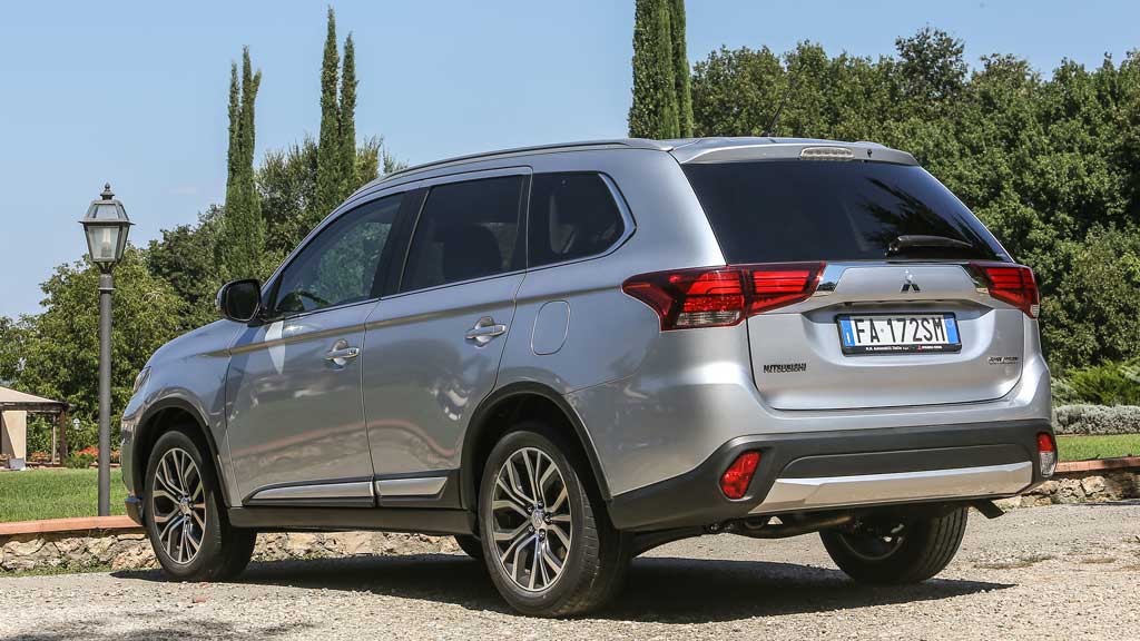 mitsubishi-outlander-esterno-12