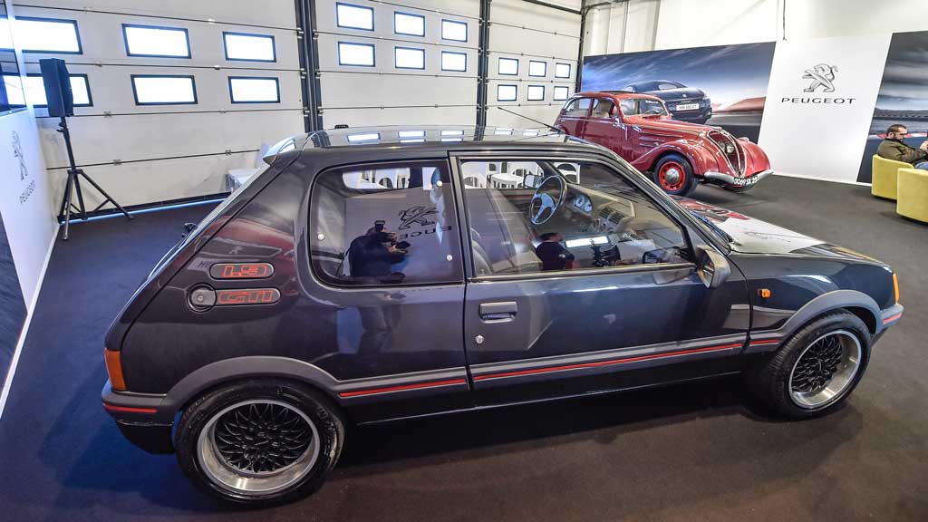 peugeot-205-gti