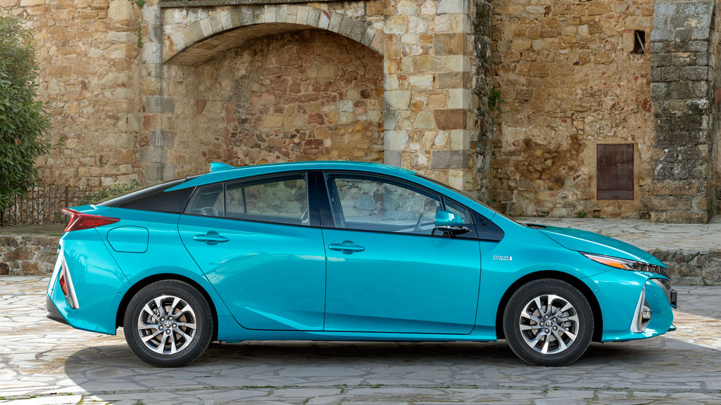 Toyota Prius Plug-in 2