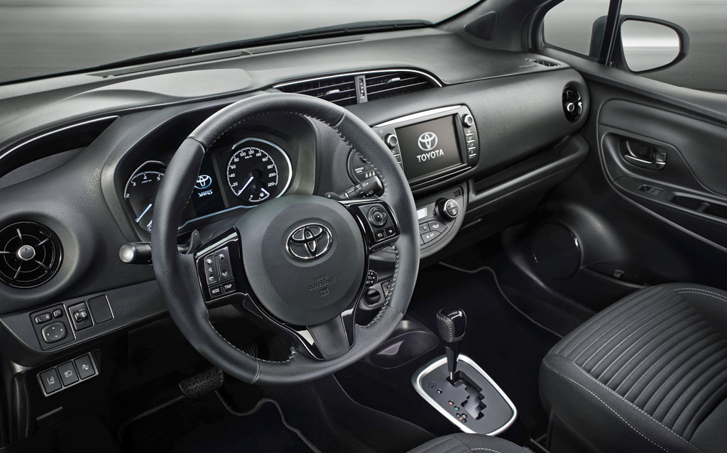 toyota yaris 2017 1