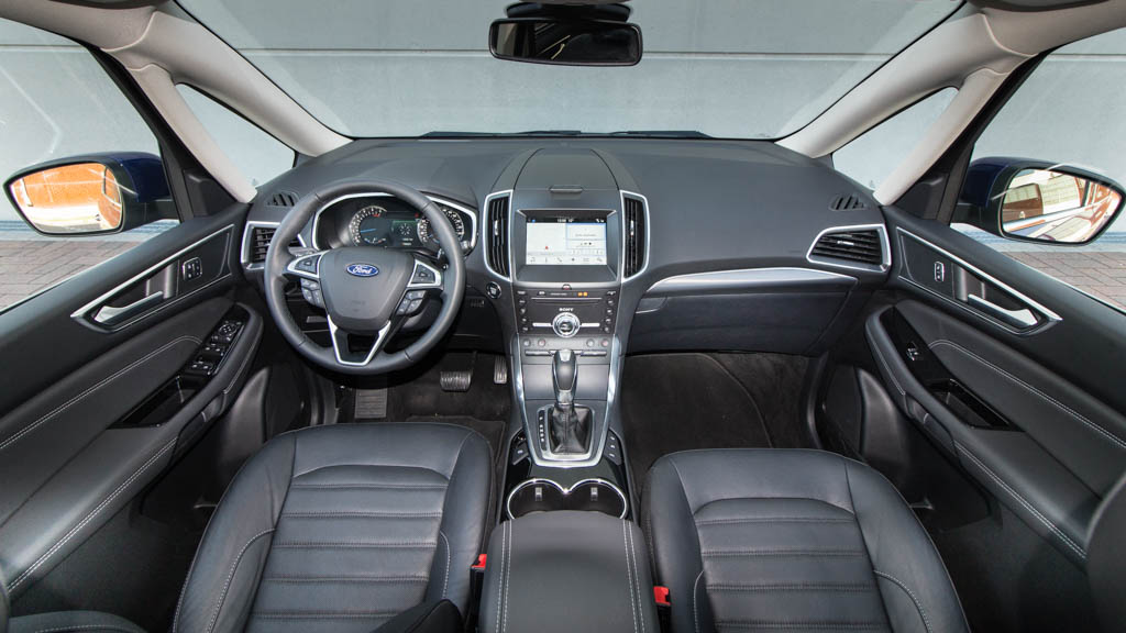 Ford Galaxy 12