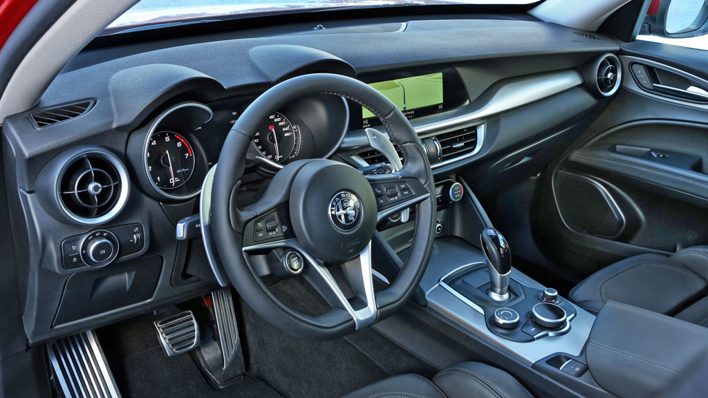 plancia-alfa-romeo-stelvio