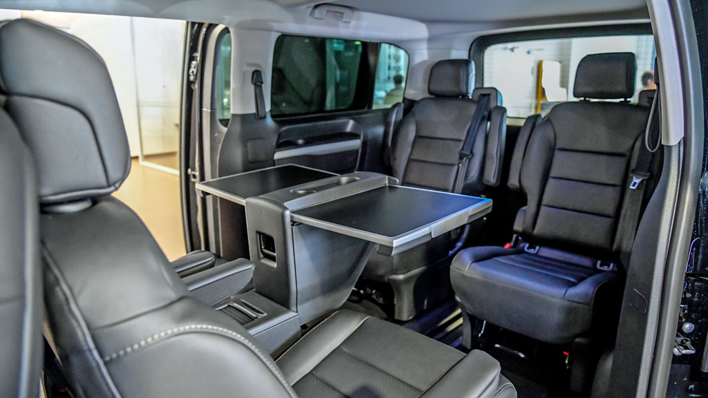 peugeot traveller 1