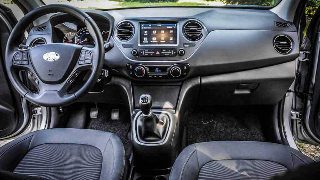 Hyundai i10-21