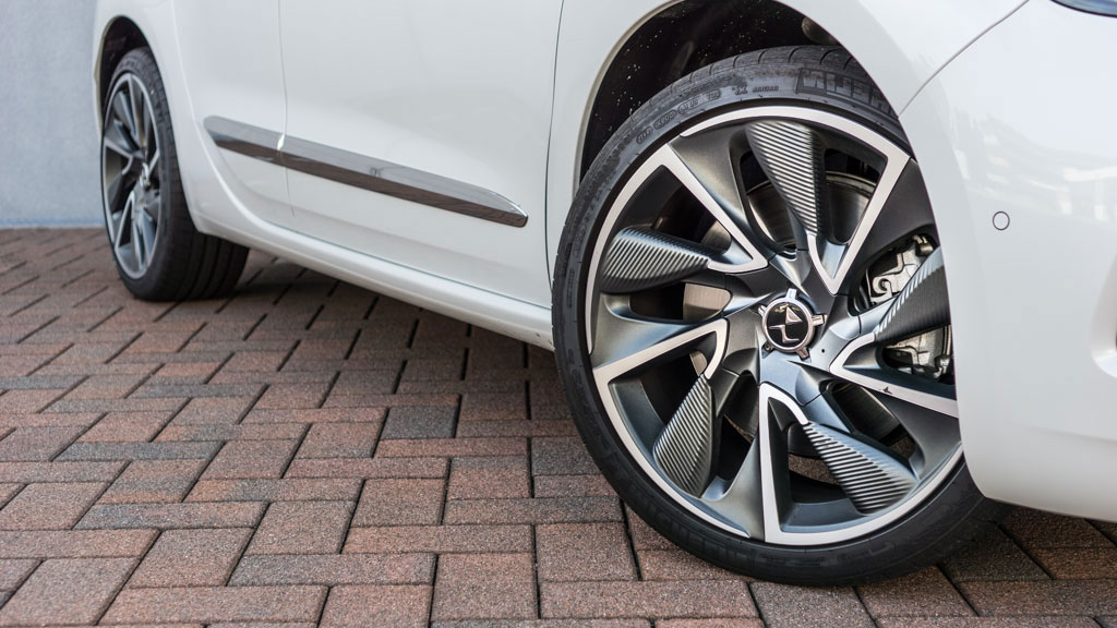 ds 4 performance line14