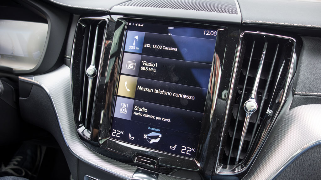 Nuova volvo xc60 7