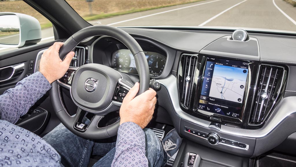Nuova volvo xc60 9