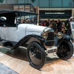 COPYRIGHT AUTOINTHECITY-00824