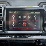 COPYRIGHT AUTOINTHECITY-02598