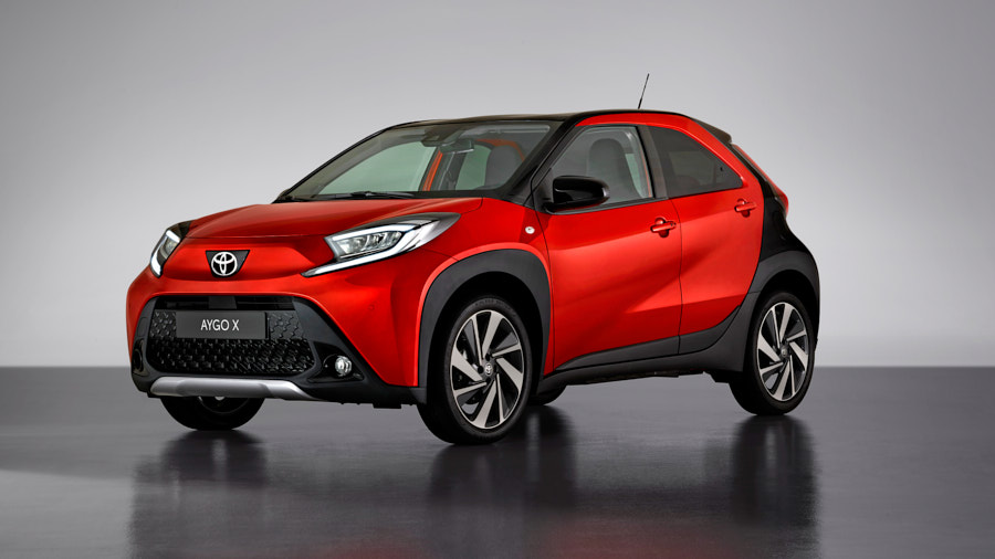 toyota Aygo x fronte