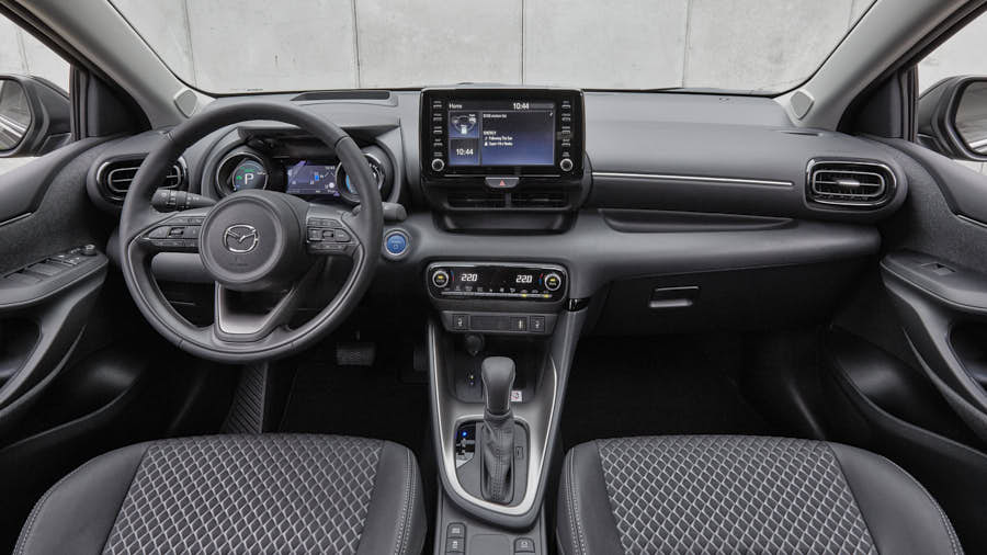 mazda2 hybrid plancia
