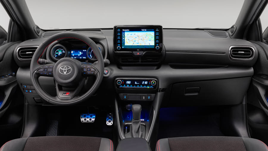 toyota yaris gr sport plancia