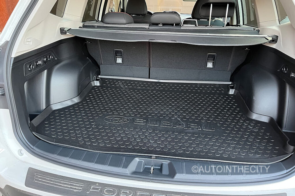 bagagliaio subaru forester