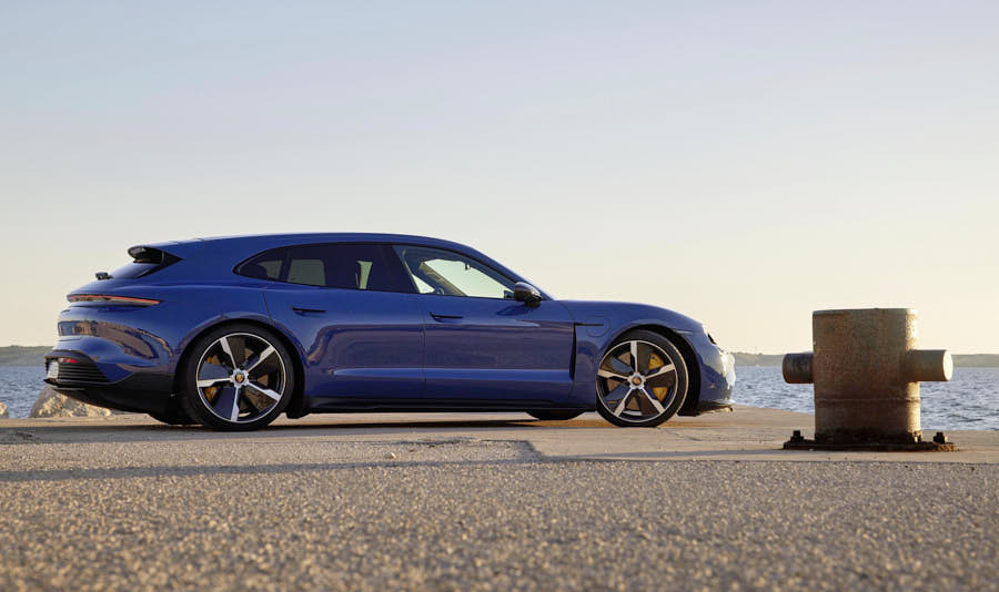 porsche taycan sport turismo