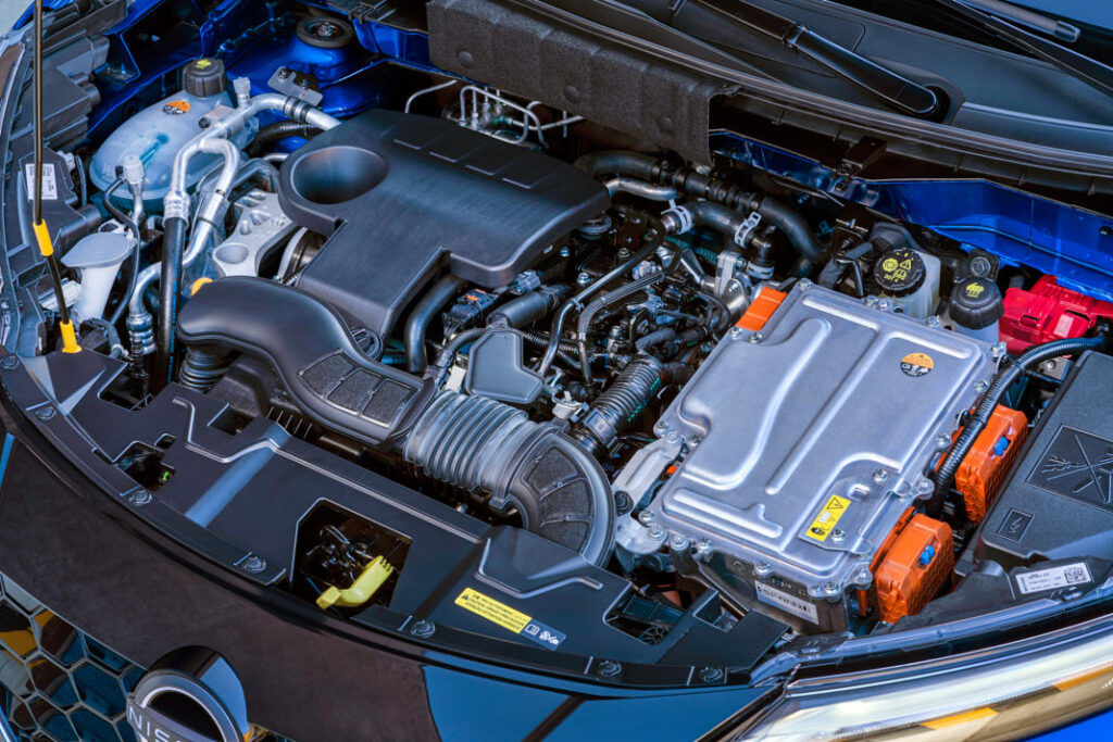 nissan juke hybrid engine