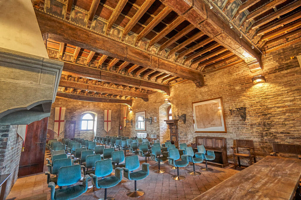 sala delle maschere castello di grinzane cavour