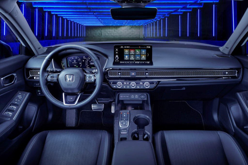 honda civic hev cockpit