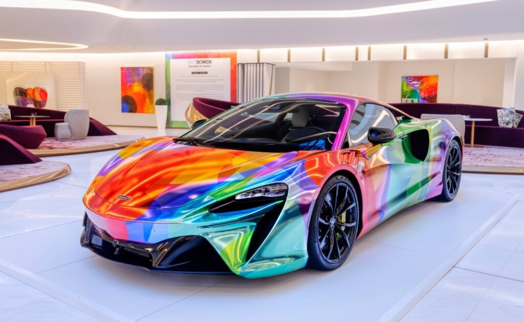mclaren artura art car