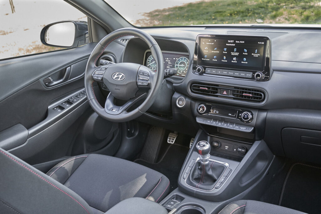 hyundai kona plancia