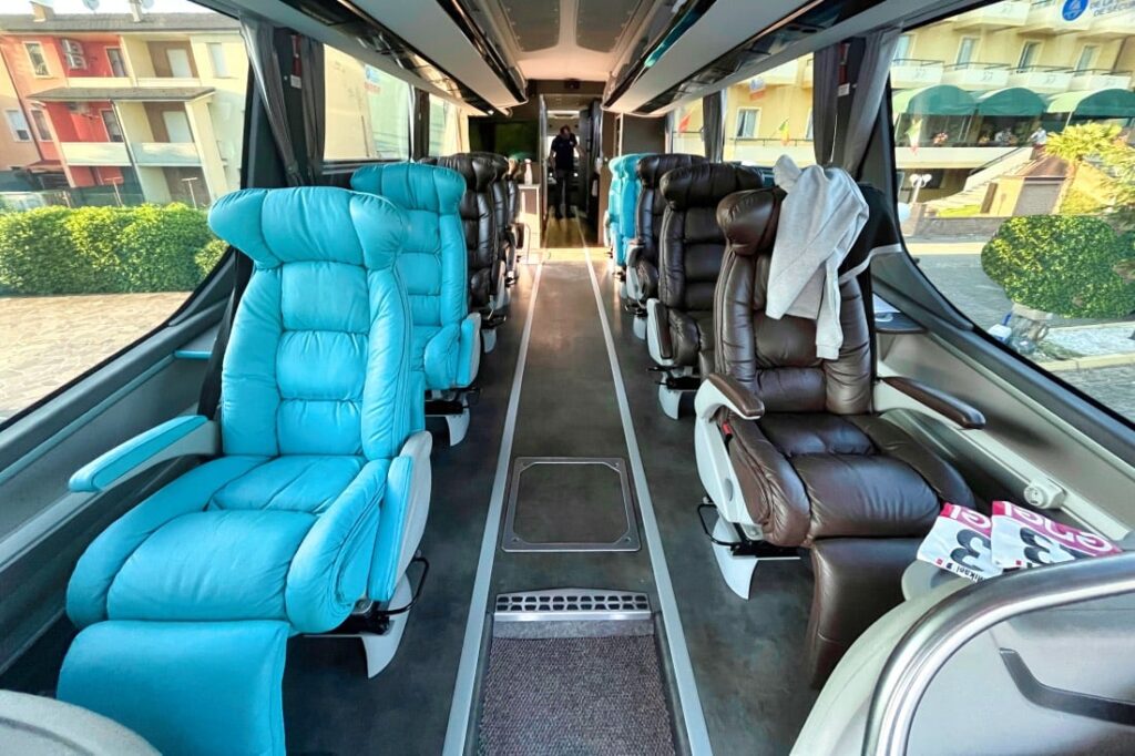 abitacolo bus ag2r citroen