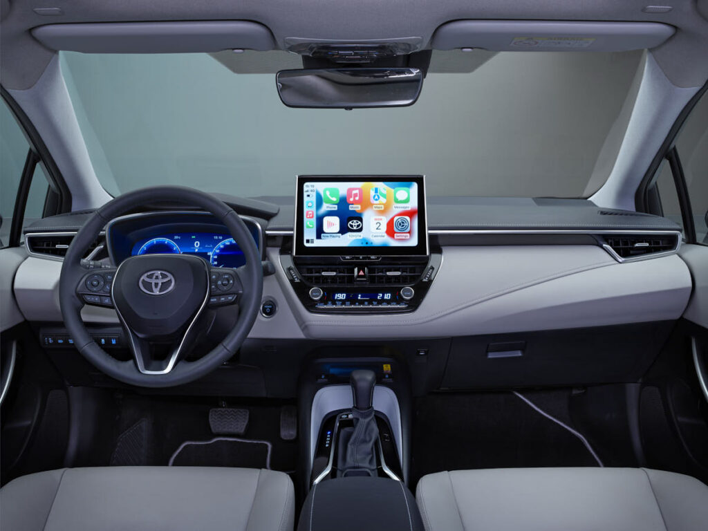 toyota corolla cockpit