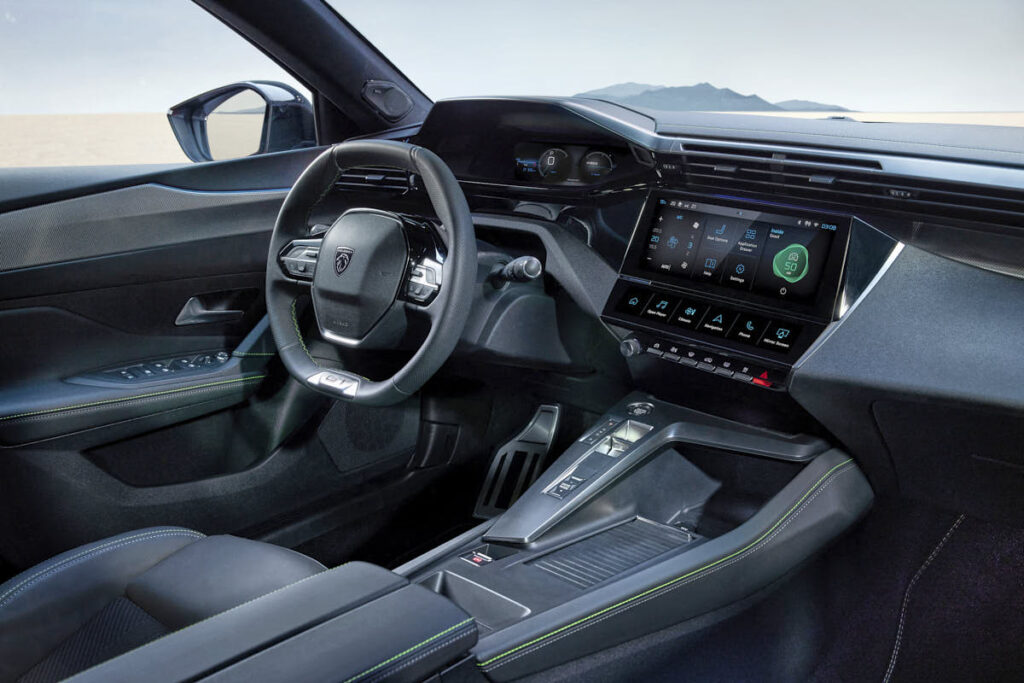 peugeot 408 cockpit