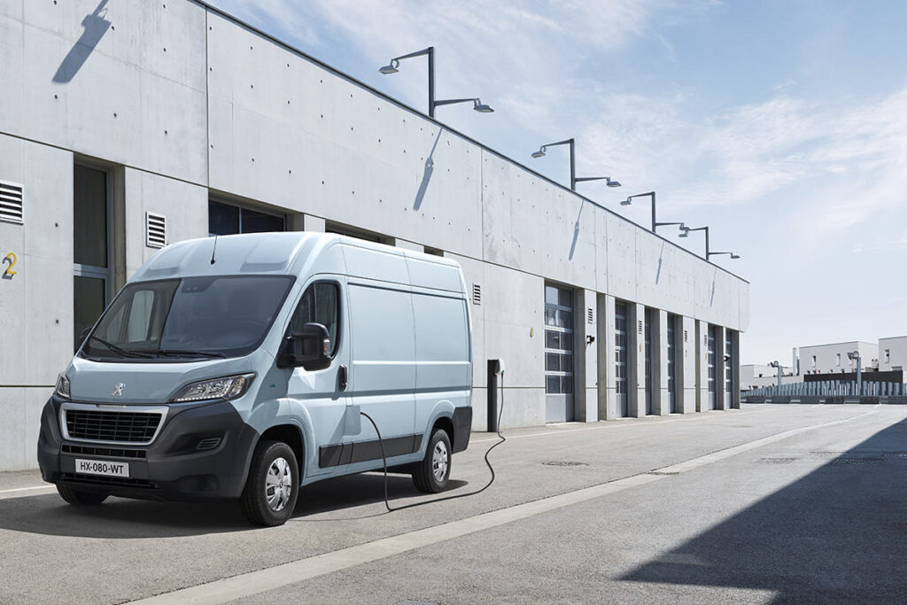 Peugeot e-Boxer