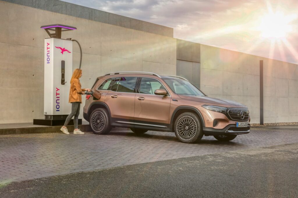 Mercedes-EQ, EQB