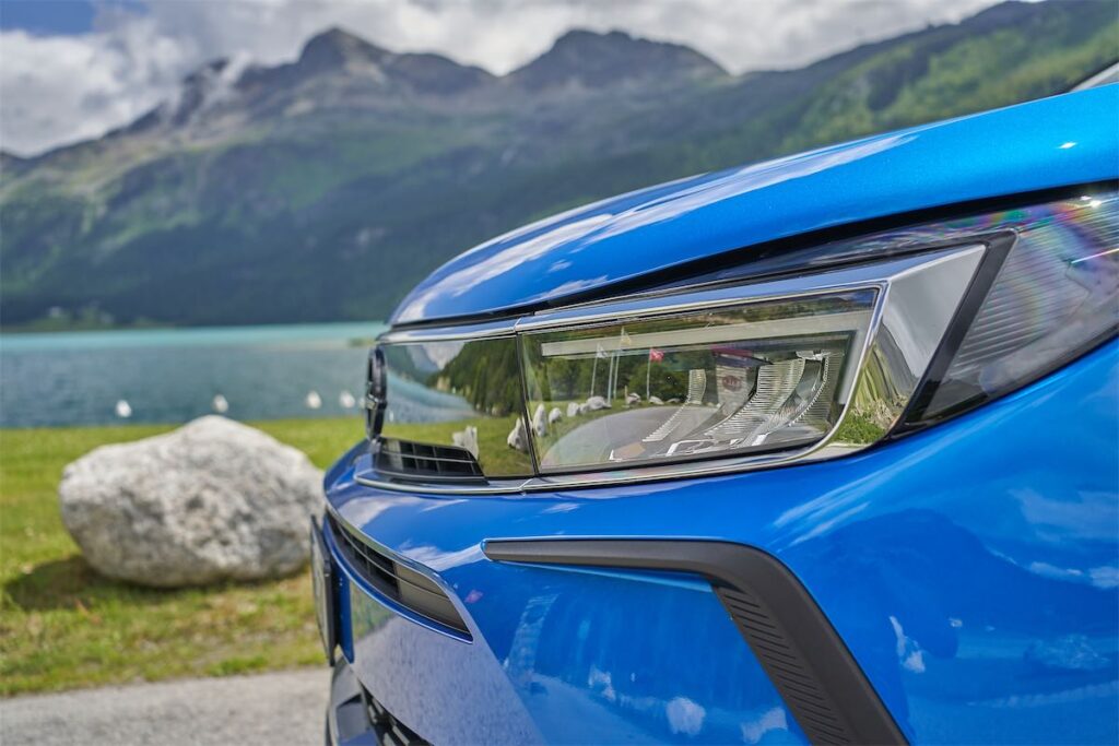 opel grandland fari