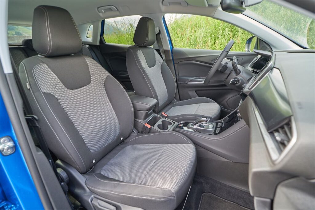 opel grandland sedili