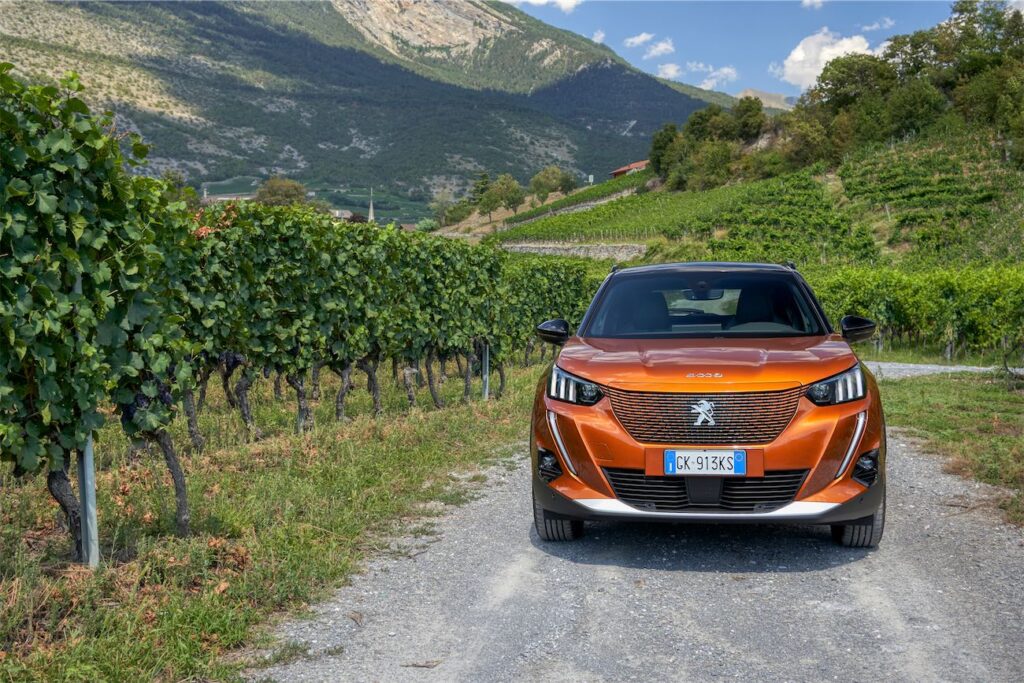Peugeot e-2008
