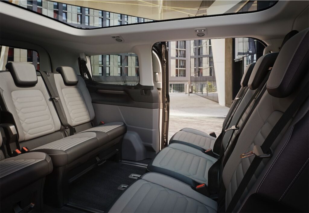 ford e-tourneo custom