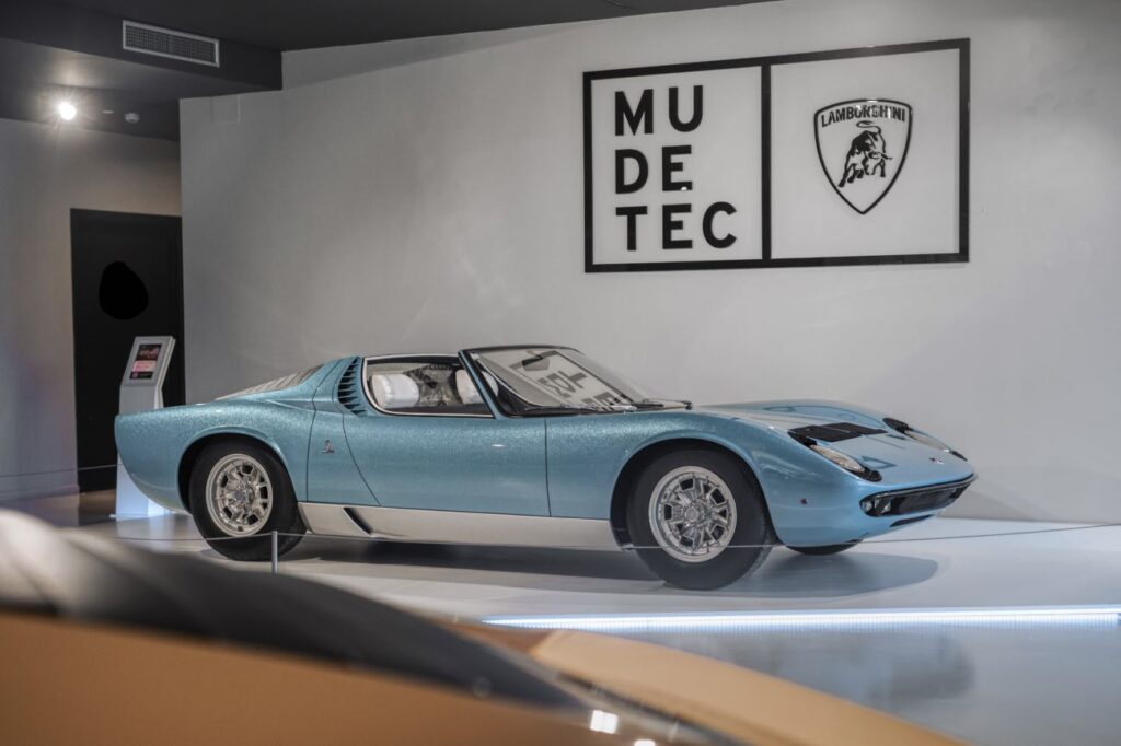 lamborghini miura