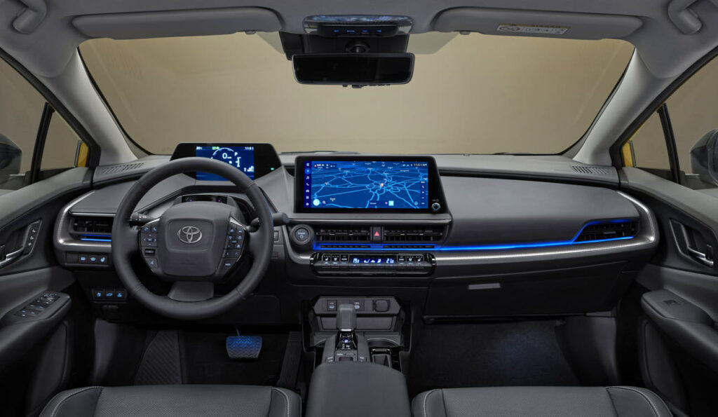 toyota prius cockpit
