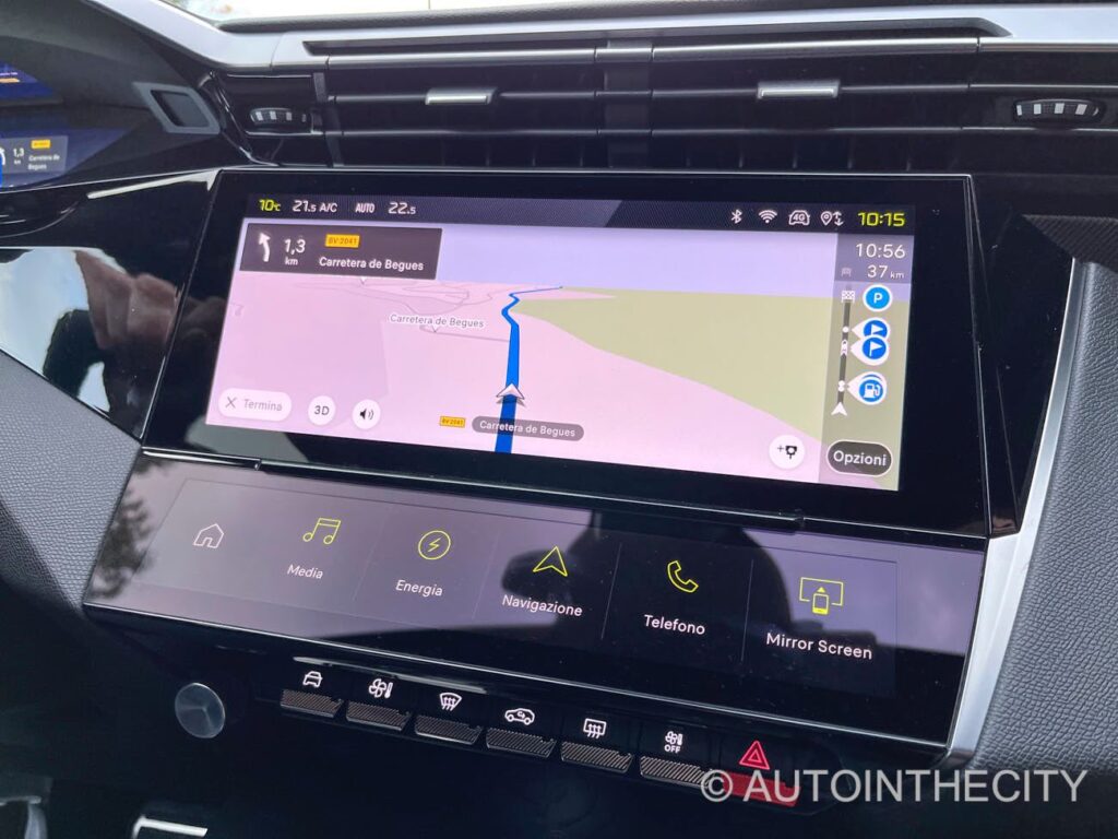 peugeot 408 display