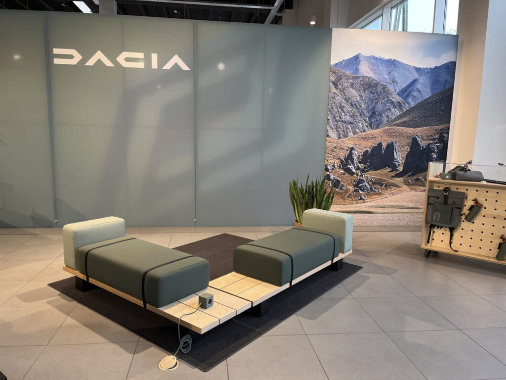 showroom dacia