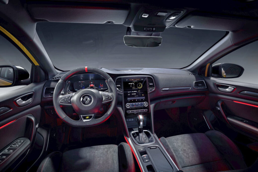 renault megane rs ultimate cockpit