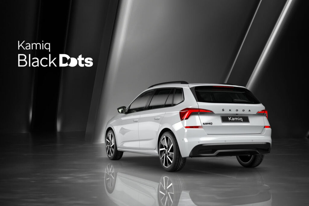 skoda kamiq black dots
